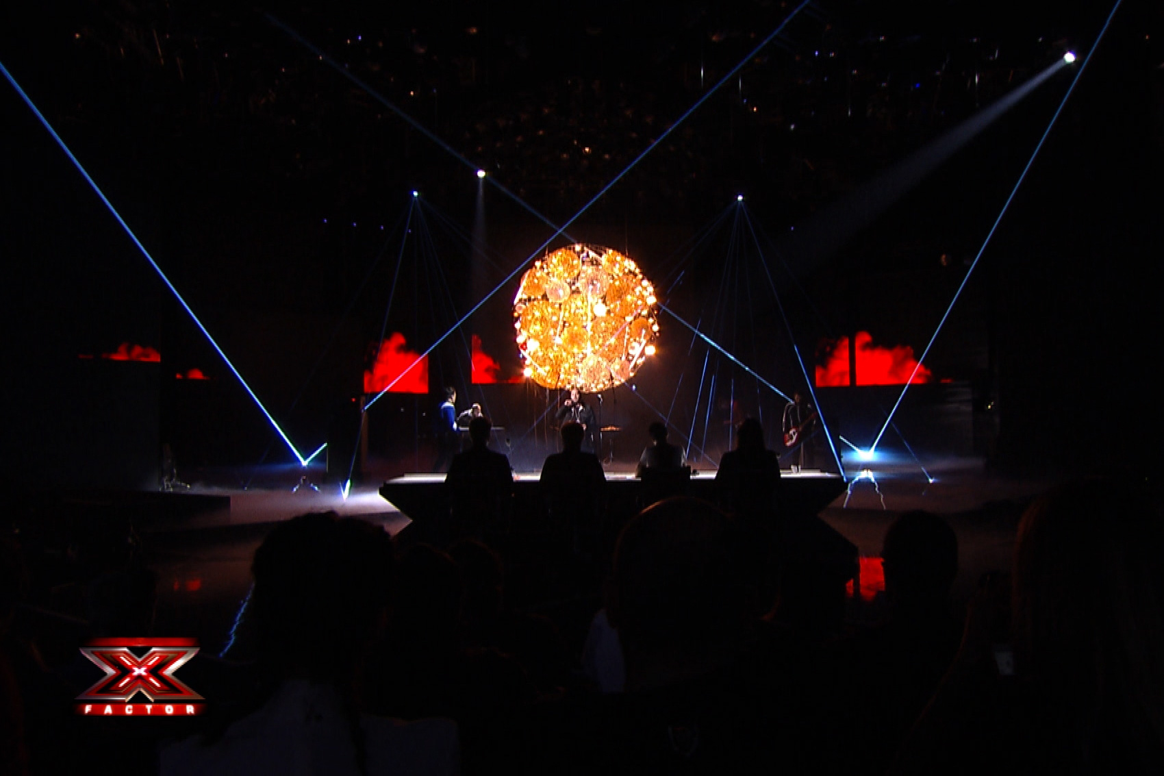 Fil de Fer sul palco di X Factor