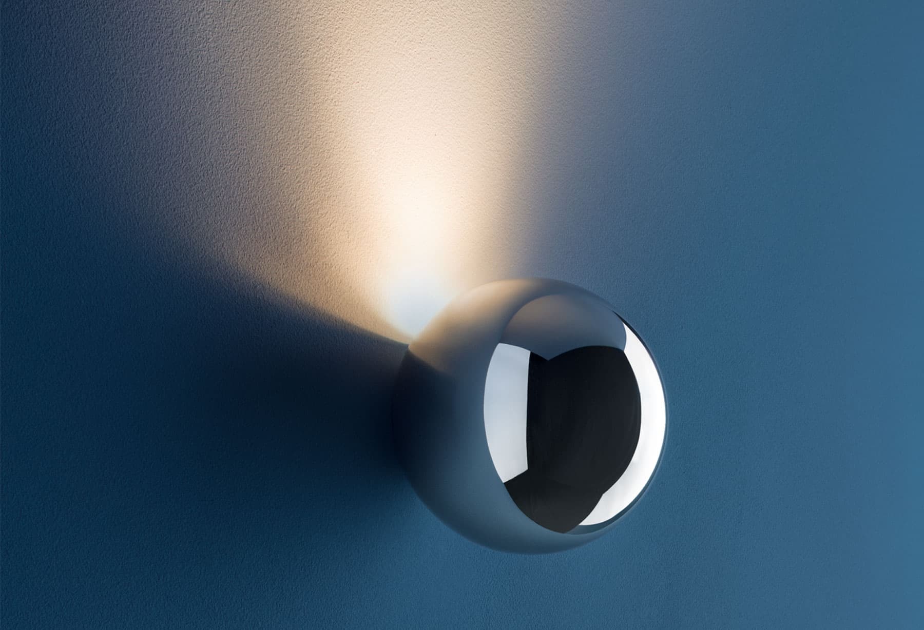 <p>“Sfera W” is among the winners in the lighting category at the ADA (Archiproducts Design Awards).</p>
