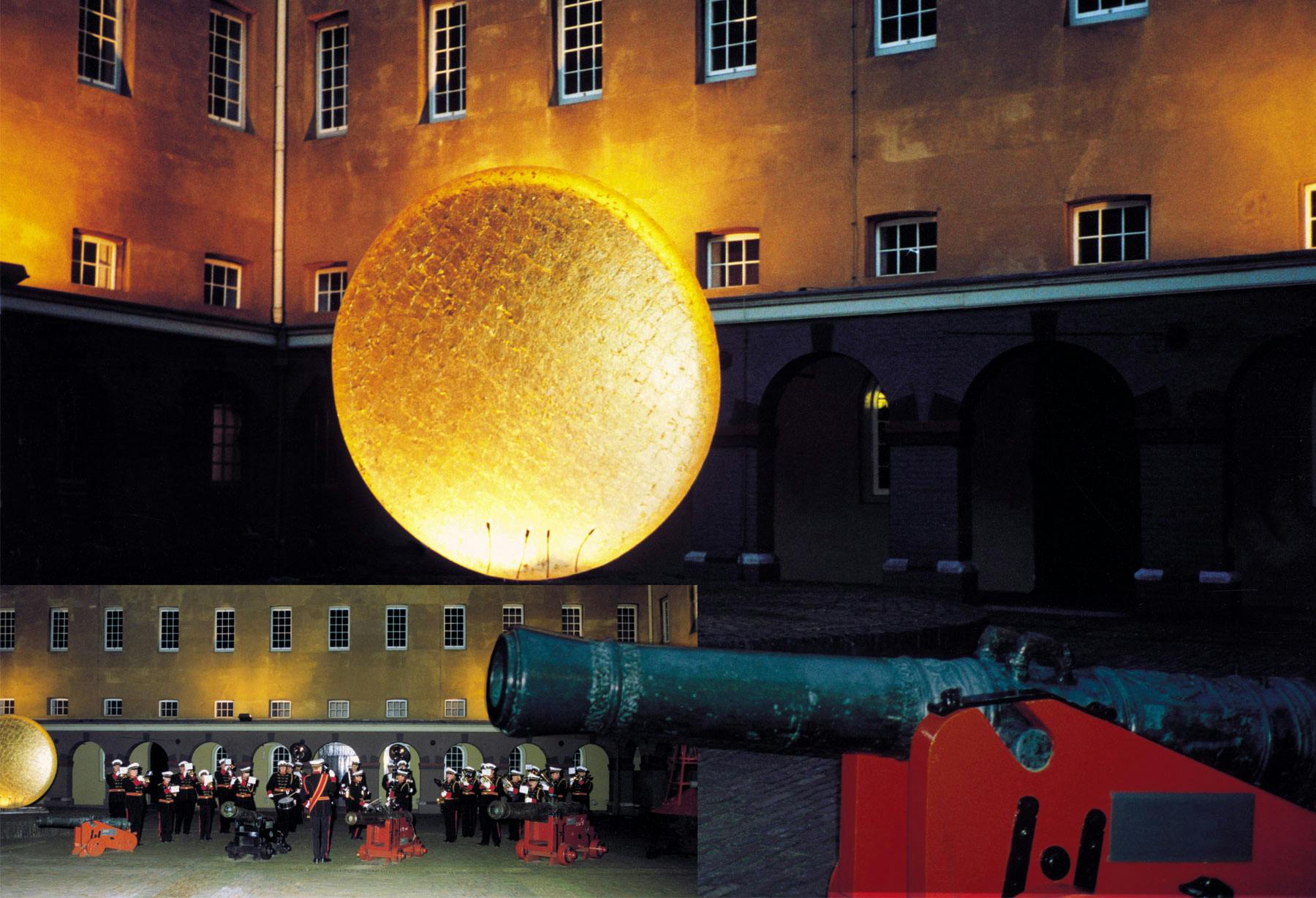 <p>Голландия &#8211; г. Амстердам, двор Морской академии: инсталляции “O Sole mio” и “Luna Piena gigante”</p>
