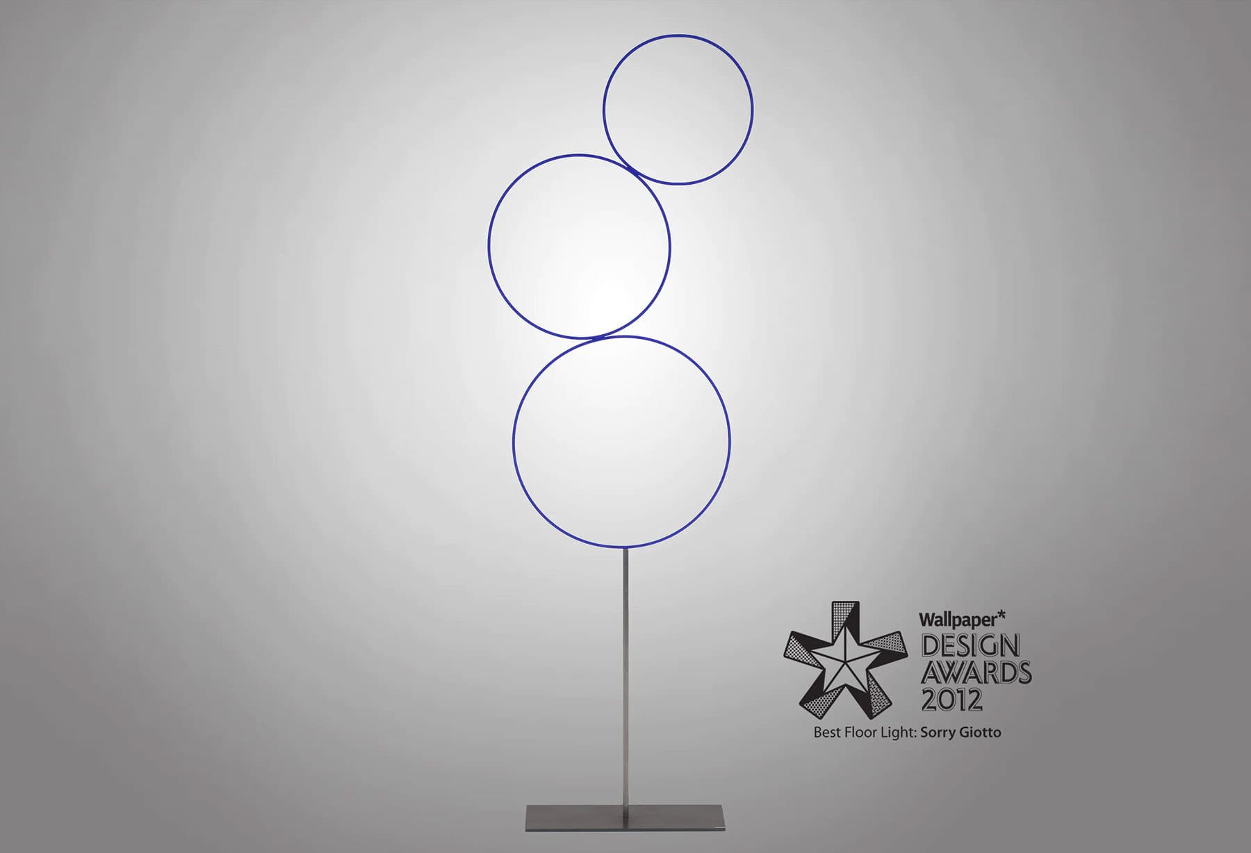 <p>Модель Sorry Giotto была удостоена премии Wallpaper* Design Awards в категории «Лучшее напольное освещение», а также внесена Ассоциацией промышленного дизайна (ADI) в элитный перечень 2012 года</p>