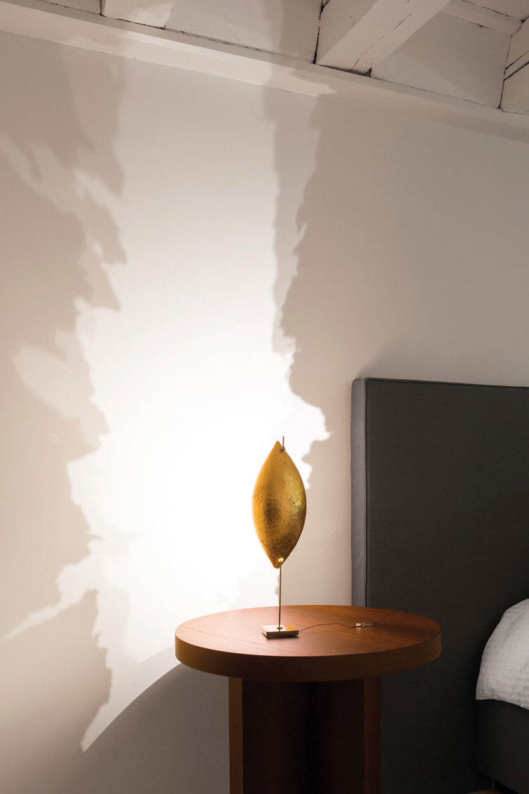 catellani-smith-lamp
